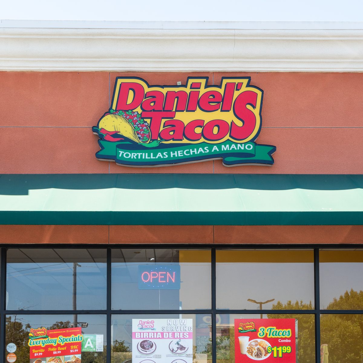 A Neighborhood Worth Stopping In